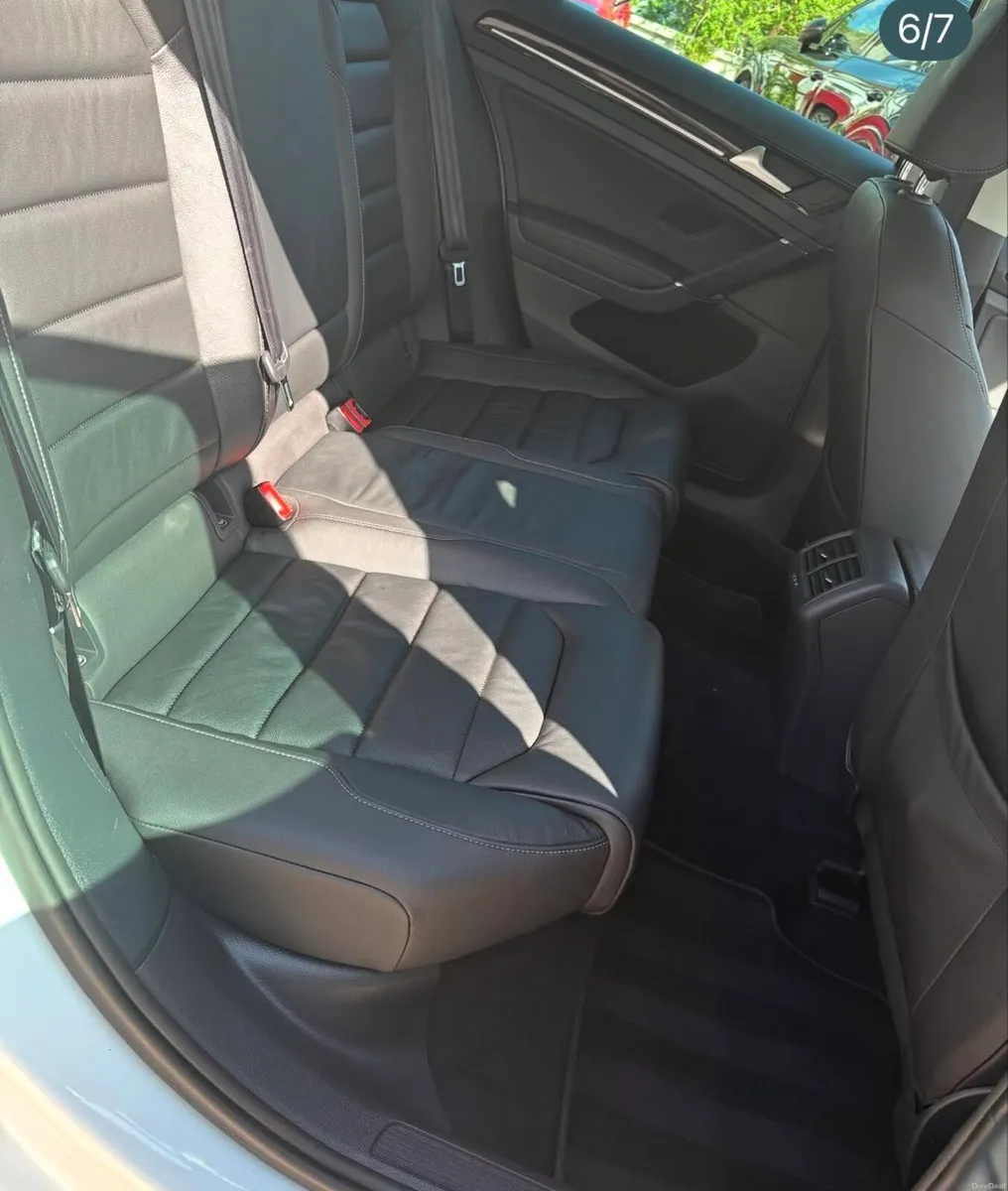 Car - Image 3