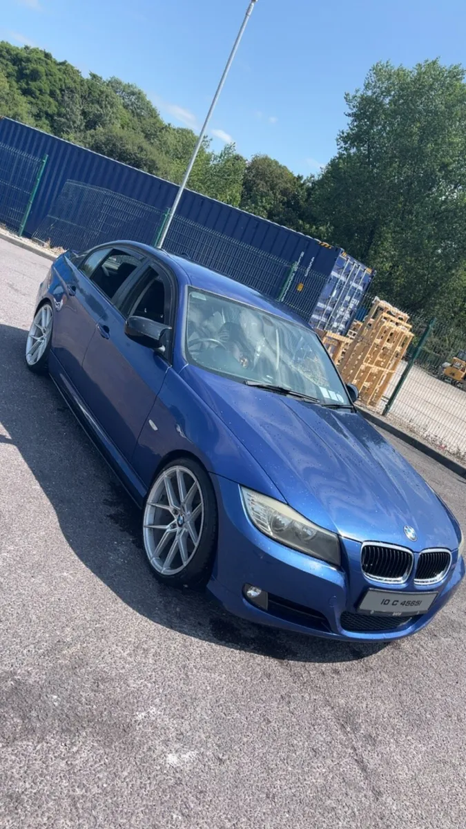 BMW e90 320d - Image 2