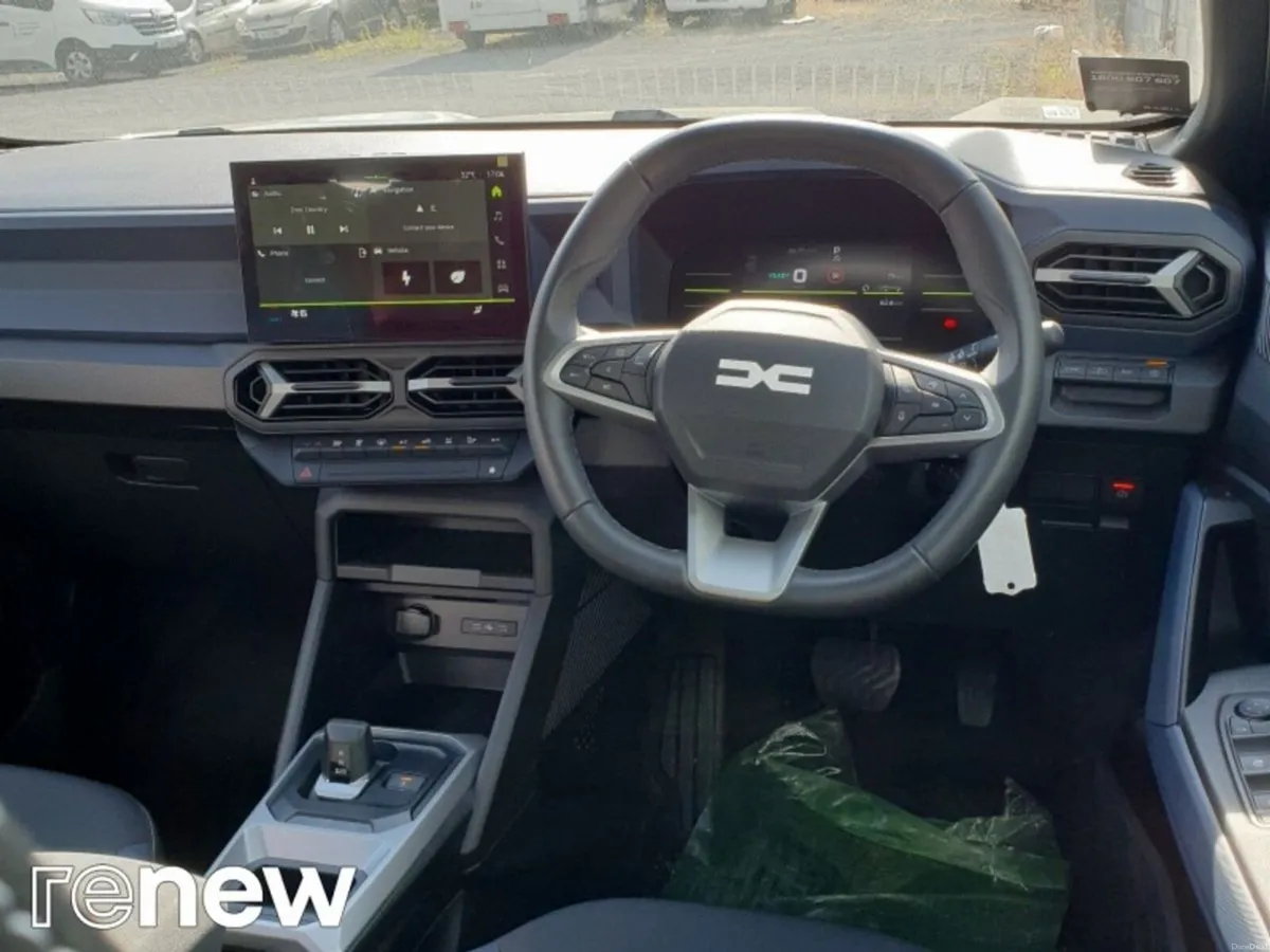 Dacia Duster Expression HEV 155 E06X - Image 6