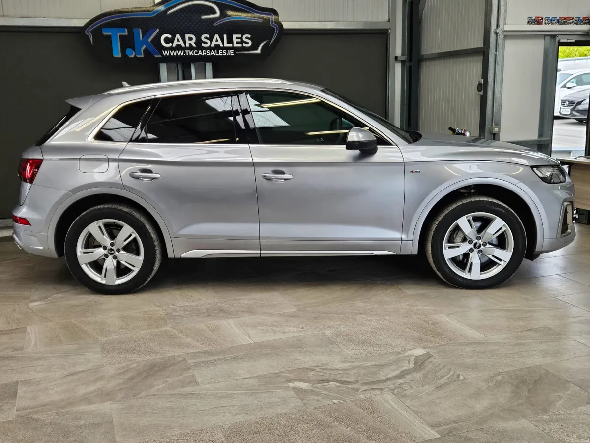 22 AUDI Q5 50e S-LINE PLUG IN HYBRID - Image 3