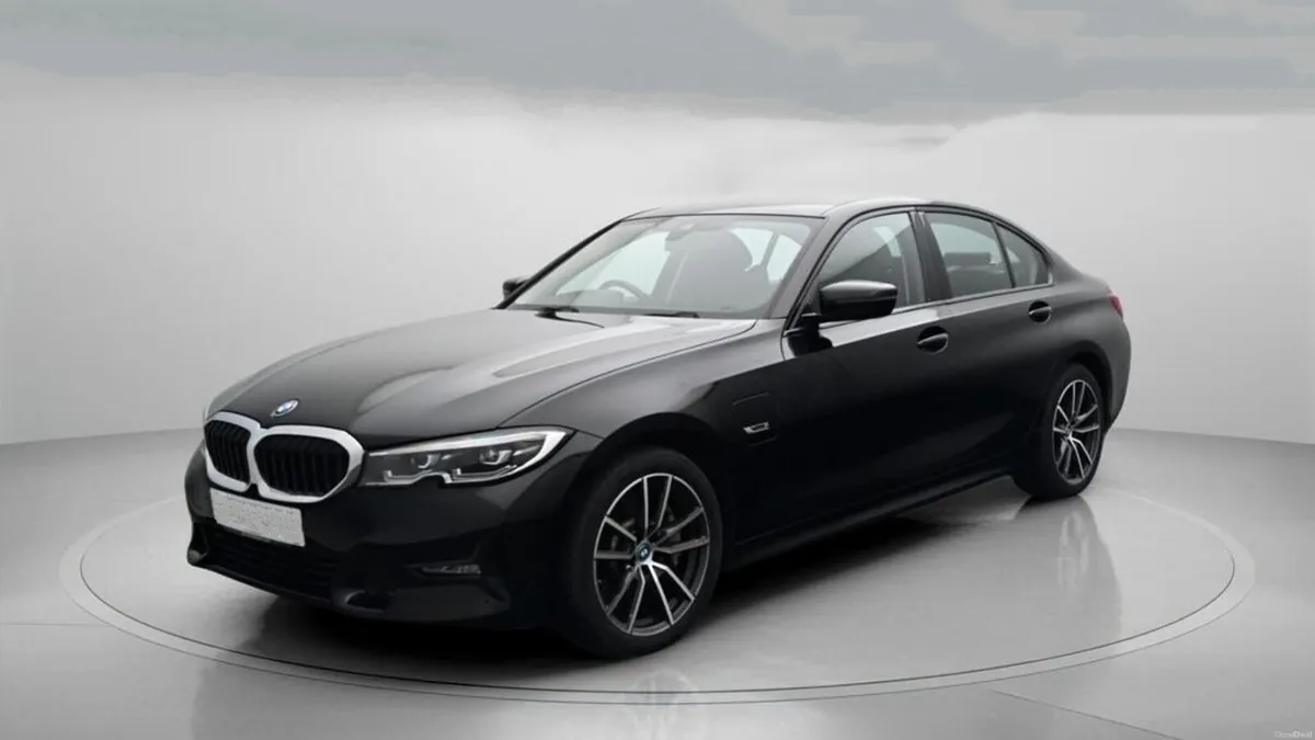 222 BMW 3-Series Pro Edition - Image 2