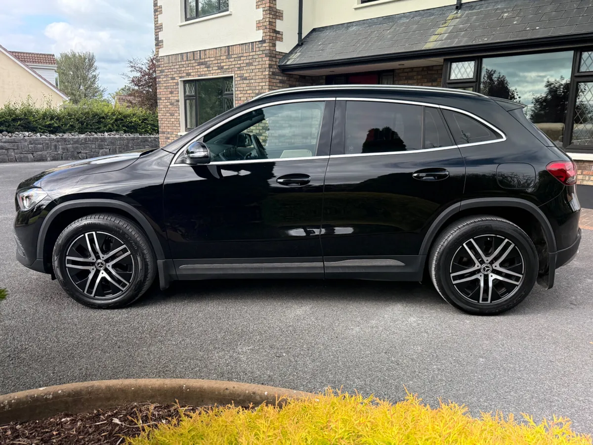 Stunning 202 Mercedes-Benz GLA200d! - Image 4