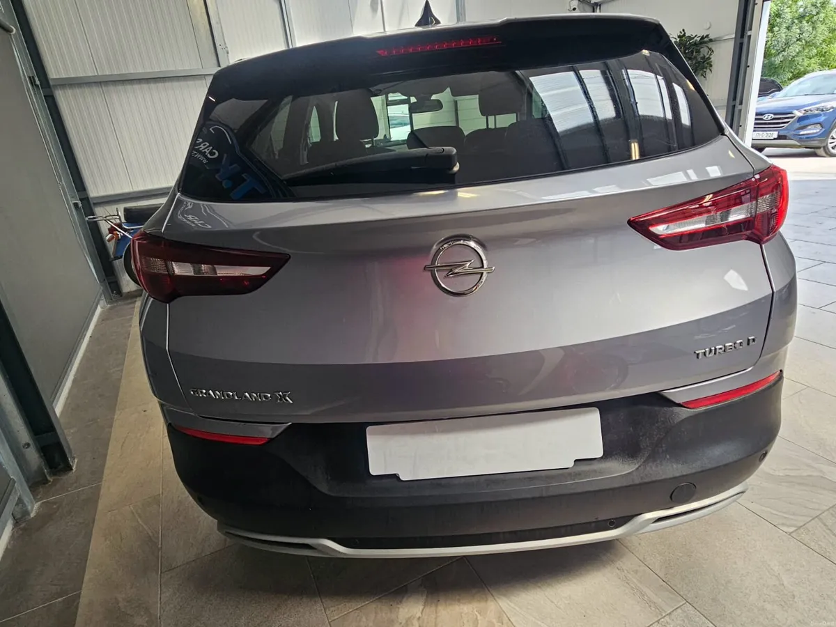 18 OPEL GRANDLAND X 1.6 DIESEL - Image 5