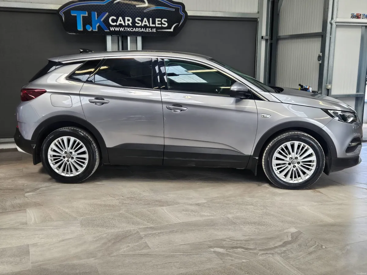 18 OPEL GRANDLAND X 1.6 DIESEL - Image 2
