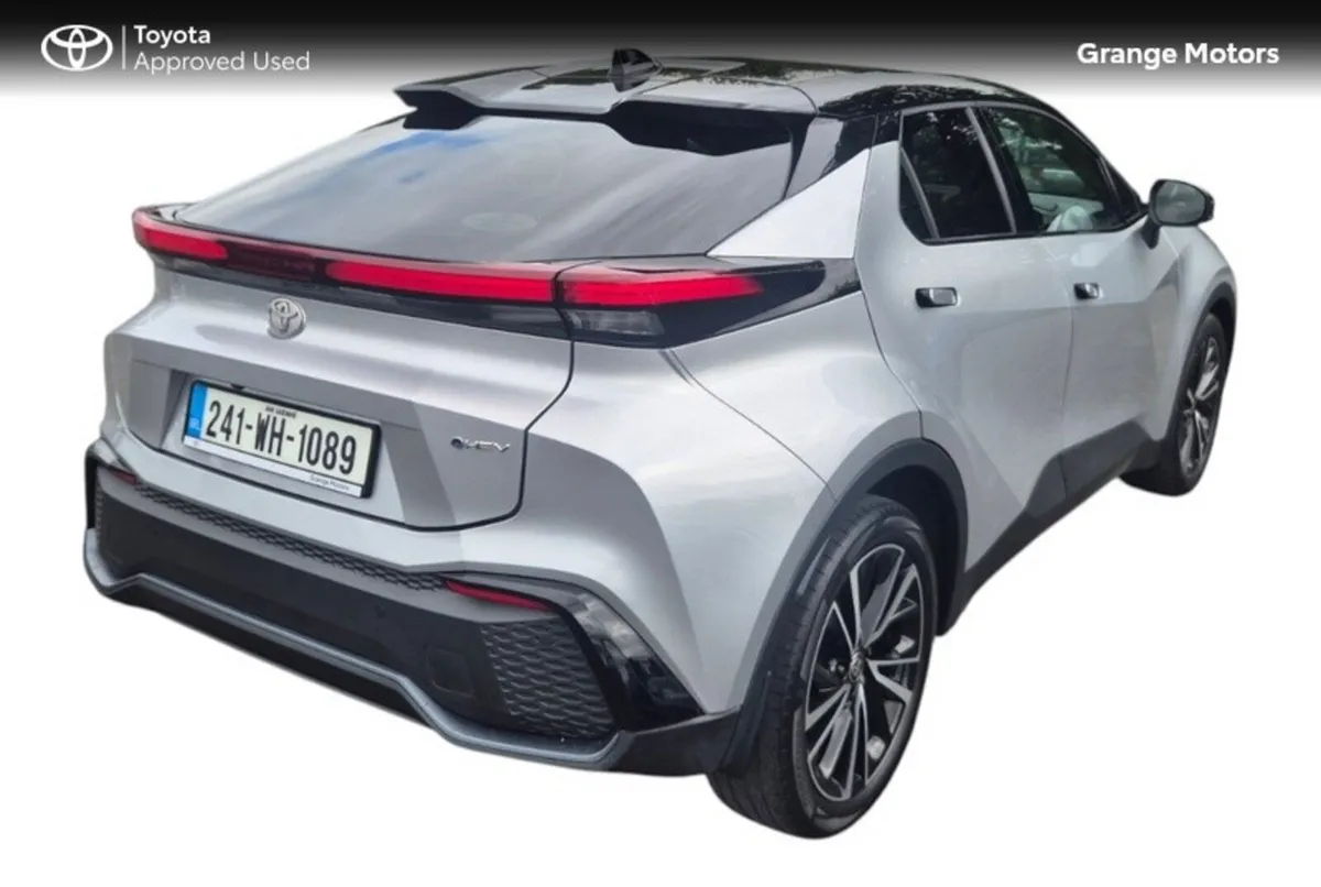 Toyota C-HR 1.8 HYBRID SOL 5DR - Image 2
