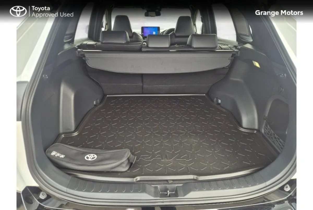 Toyota RAV4 2.5 HYBRID SPORT 5DR AUTO - Image 6