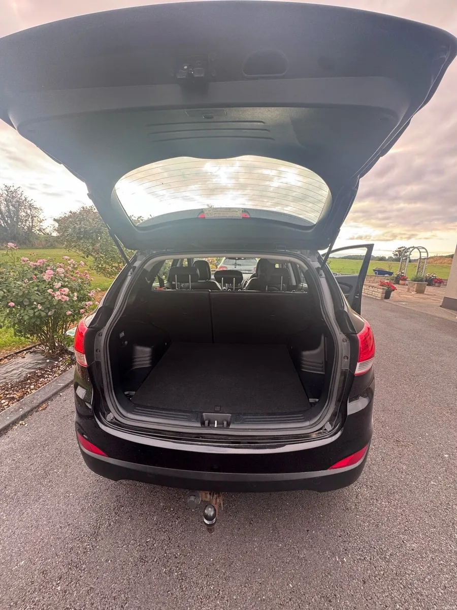 131 Hyundai ix35 - Image 5