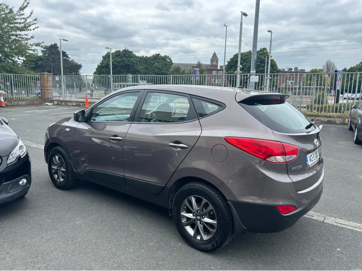 Hyundai ix35 2WD COMFORT 4DR///TINY MLS///IRISH CA - Image 3