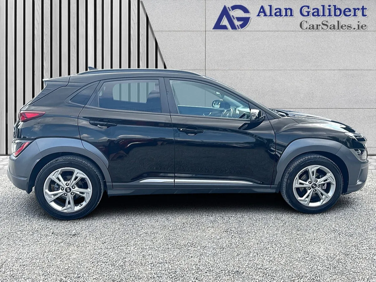 Hyundai KONA KAUAI EXECUTIVE - Image 3