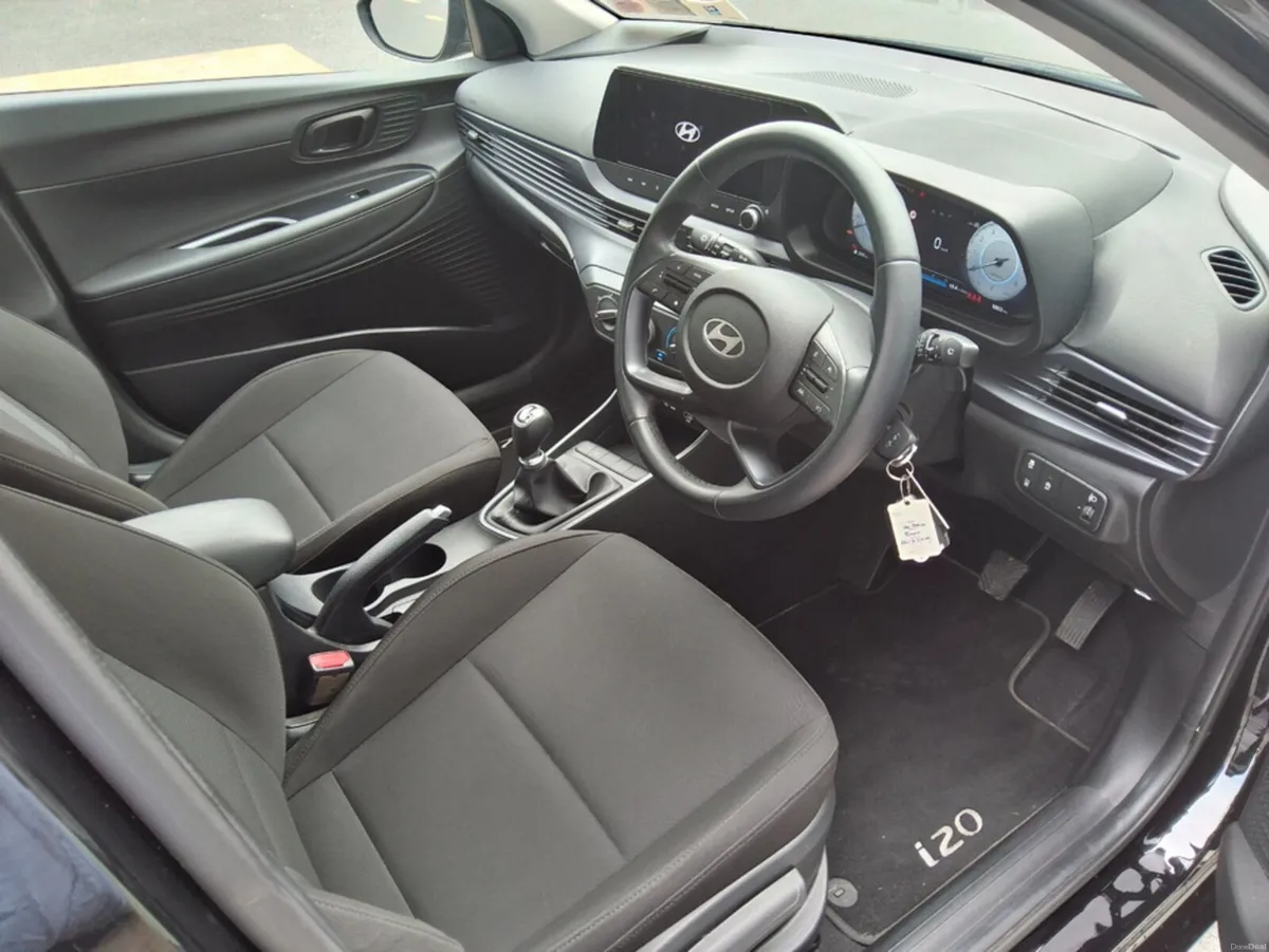 Hyundai i20 DELUXE PLUS 5DR - Image 6