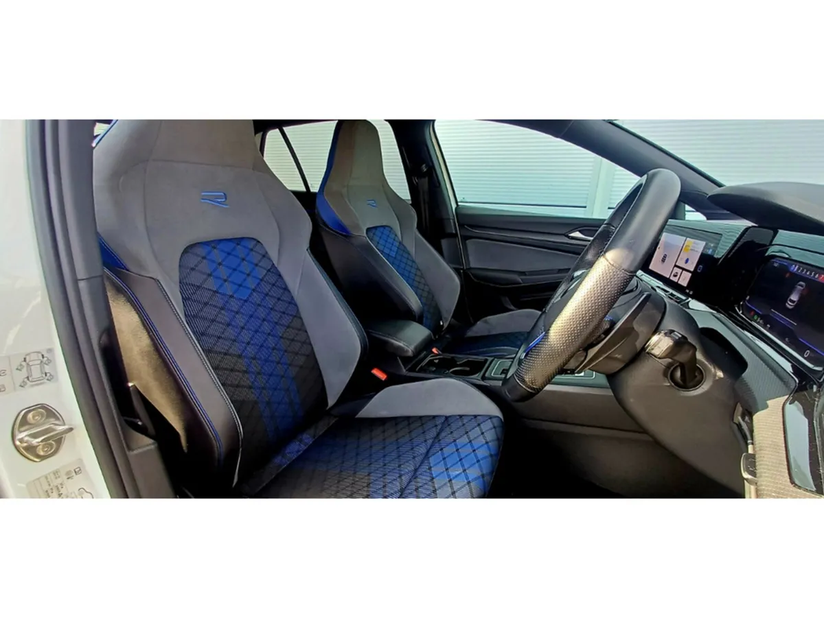 Volkswagen Golf R TSI 4MOTION S-A DSG - Image 6