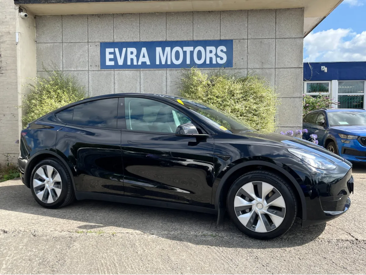 Tesla Model Y RWD ELECTRIC //FULL LEATHER HEATED S - Image 3