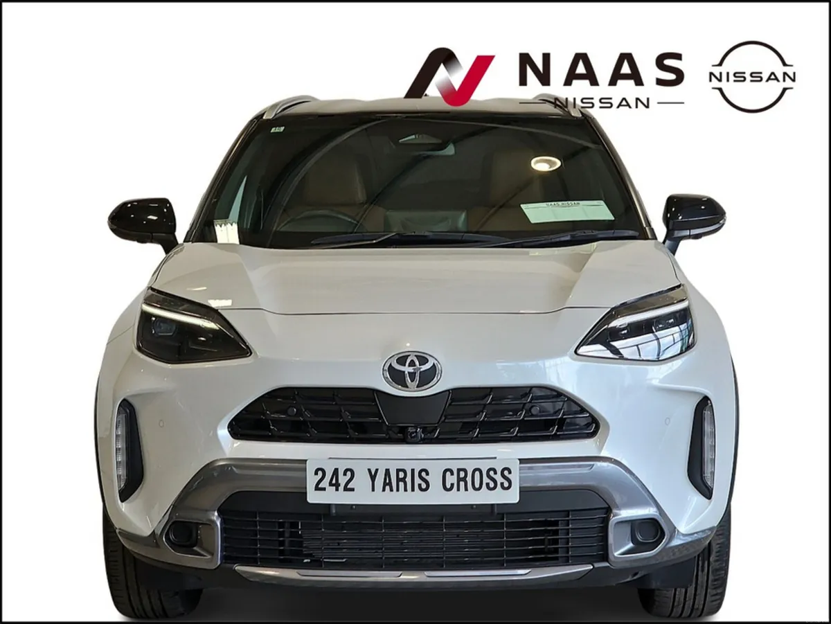 Toyota Yaris Cross 1.5 HYBRID SOL - Image 2