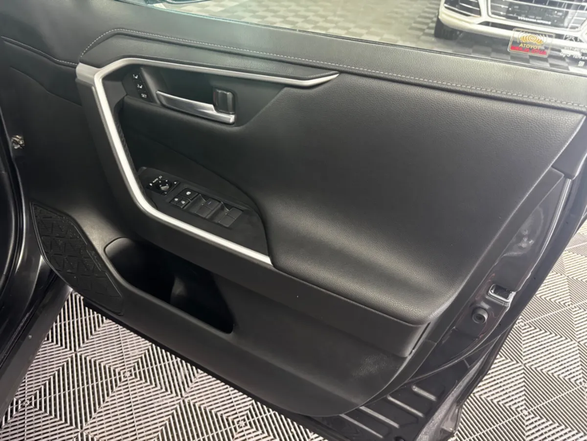 Toyota RAV4 TOYOTA RAV 4 PETROL HYBRID AUTO*FINANC - Image 6