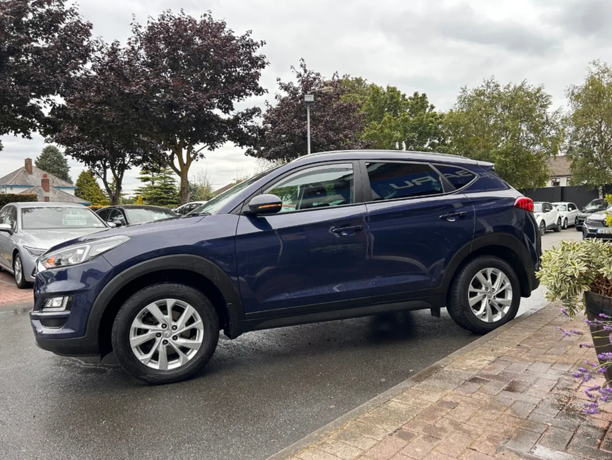 Hyundai Tucson Tucson Comfort SUV- Super Price - T - Image 6