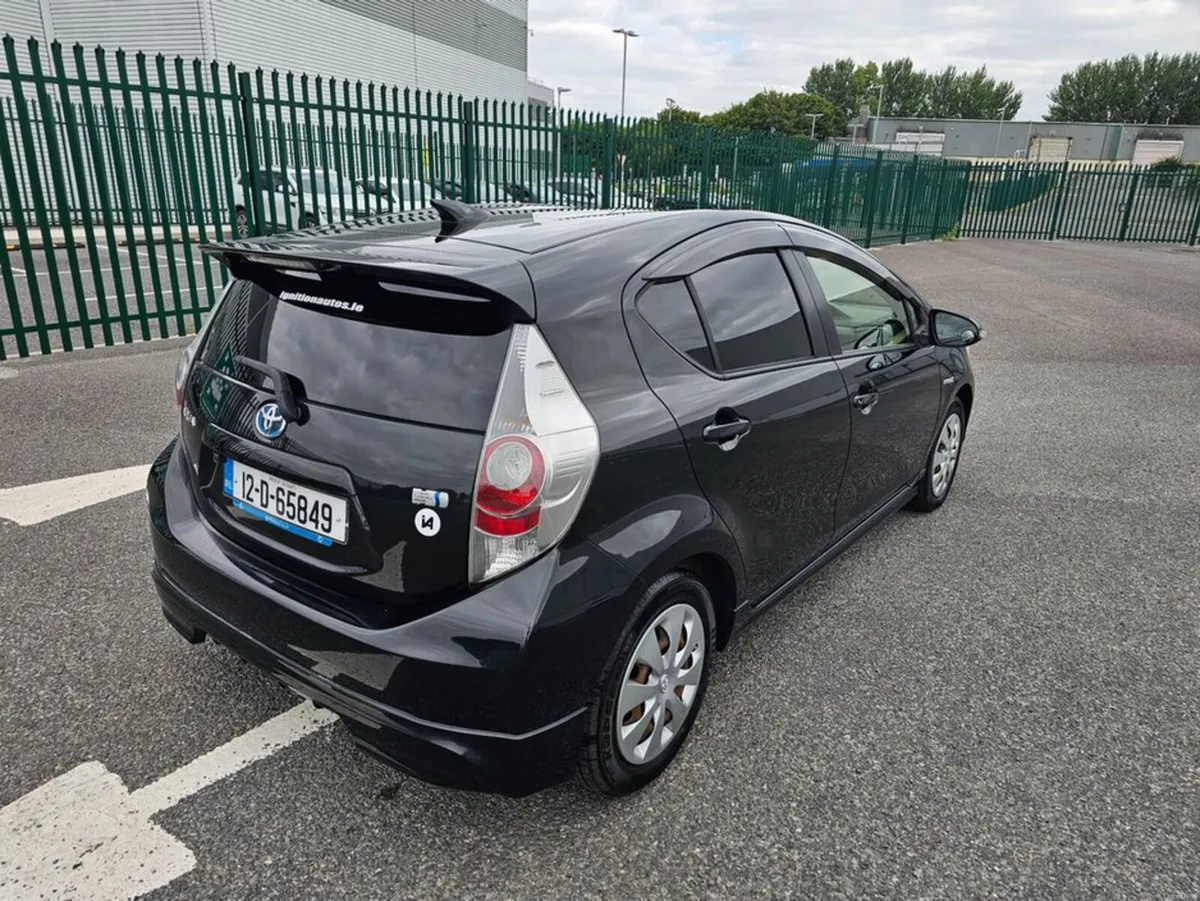 Toyota Aqua 1.5 HYRID AUTO, HIGH SPEC, LOW MIELAGE - Image 6