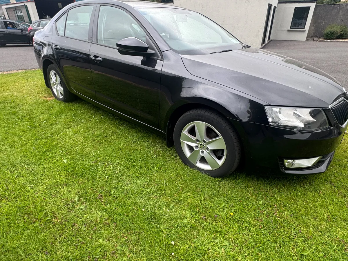 Skoda Octavia 2016 - Image 2
