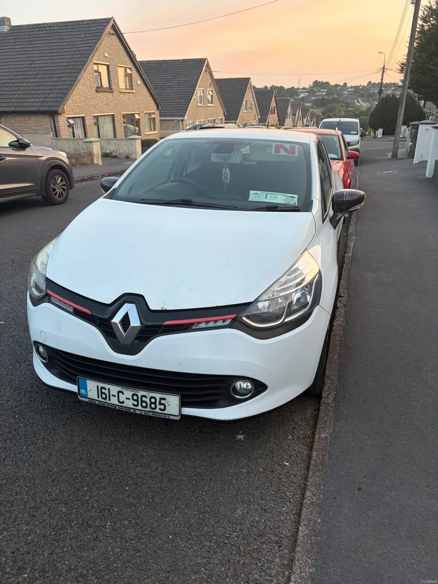 Renault Clio 2016 - Image 1