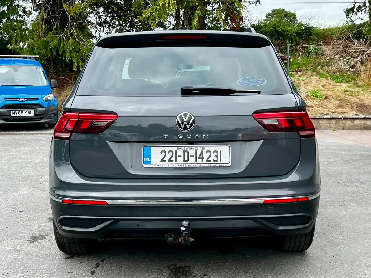 Volkswagen Tiguan 2022 - Image 6