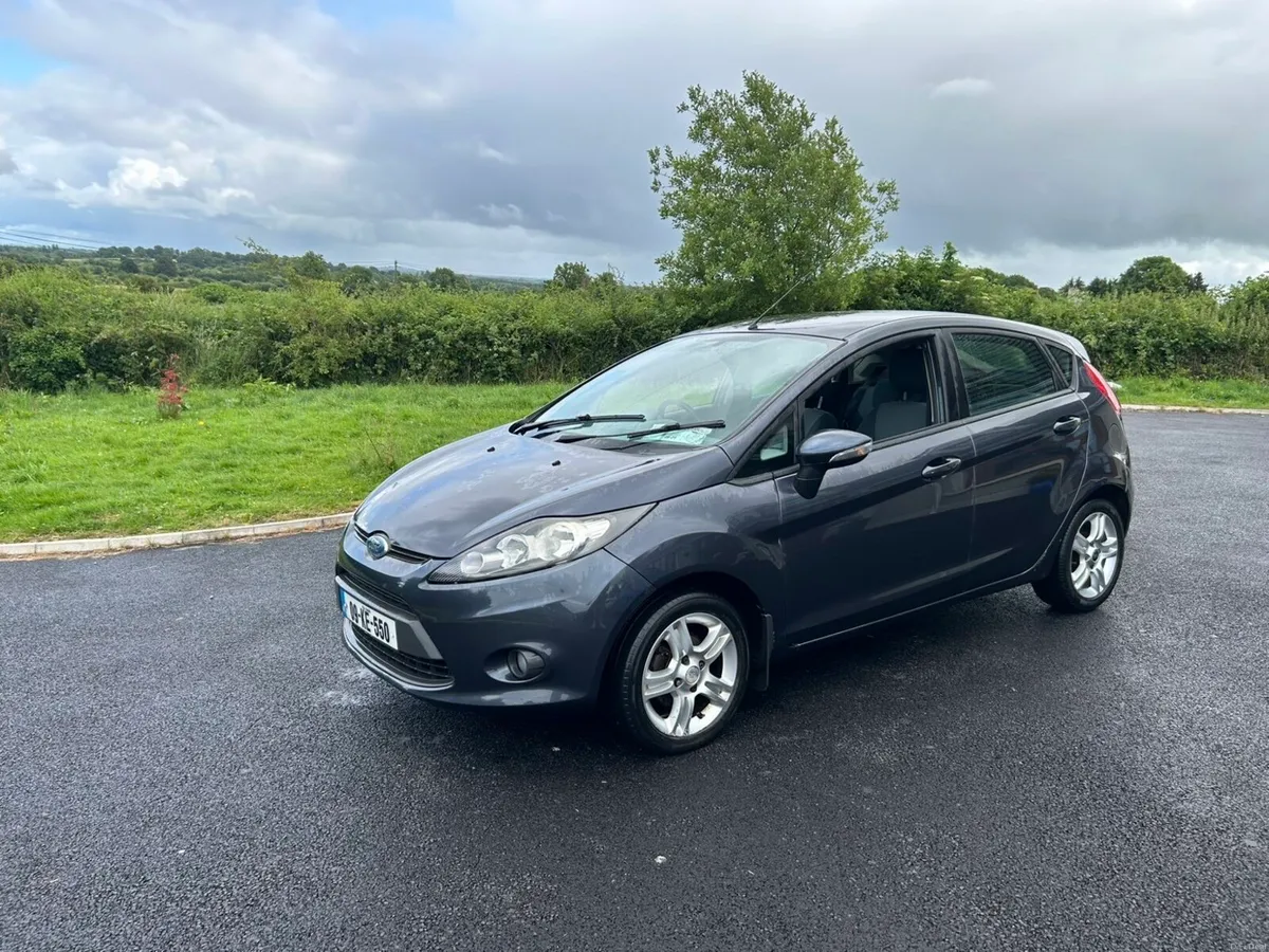 Ford Fiesta 2009 - Image 2
