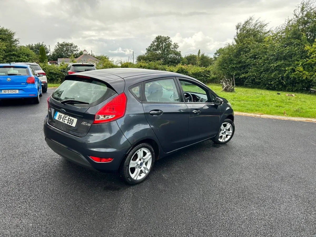 Ford Fiesta 2009 - Image 4