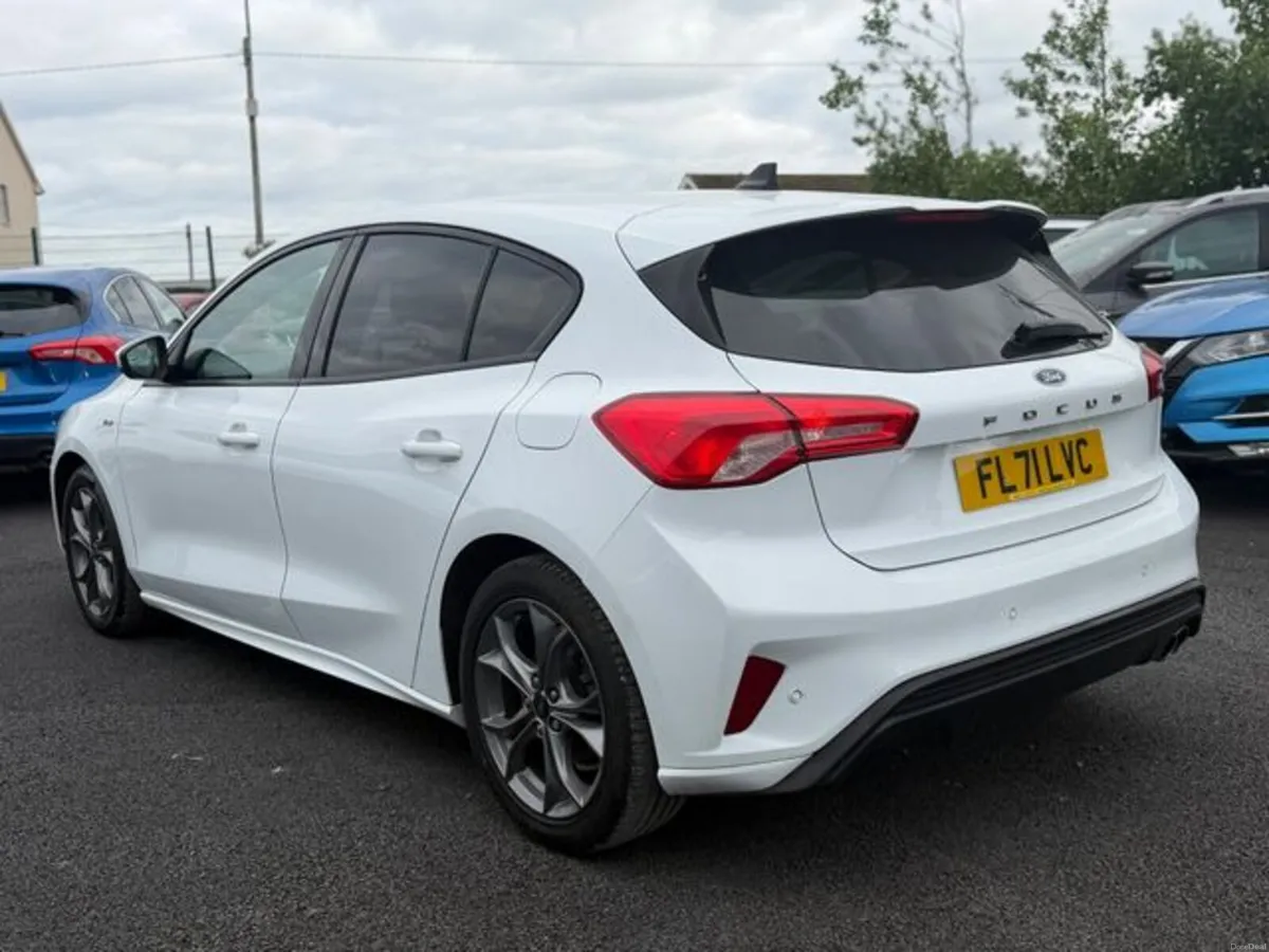 Ford Focus ST-LINE TDCI - Image 3