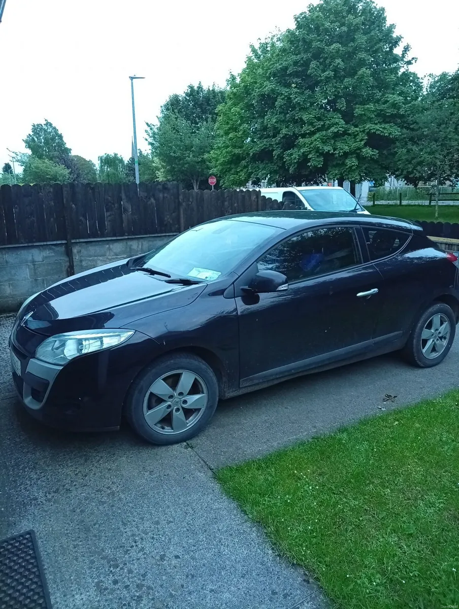Renault Megane 2012 - Image 1