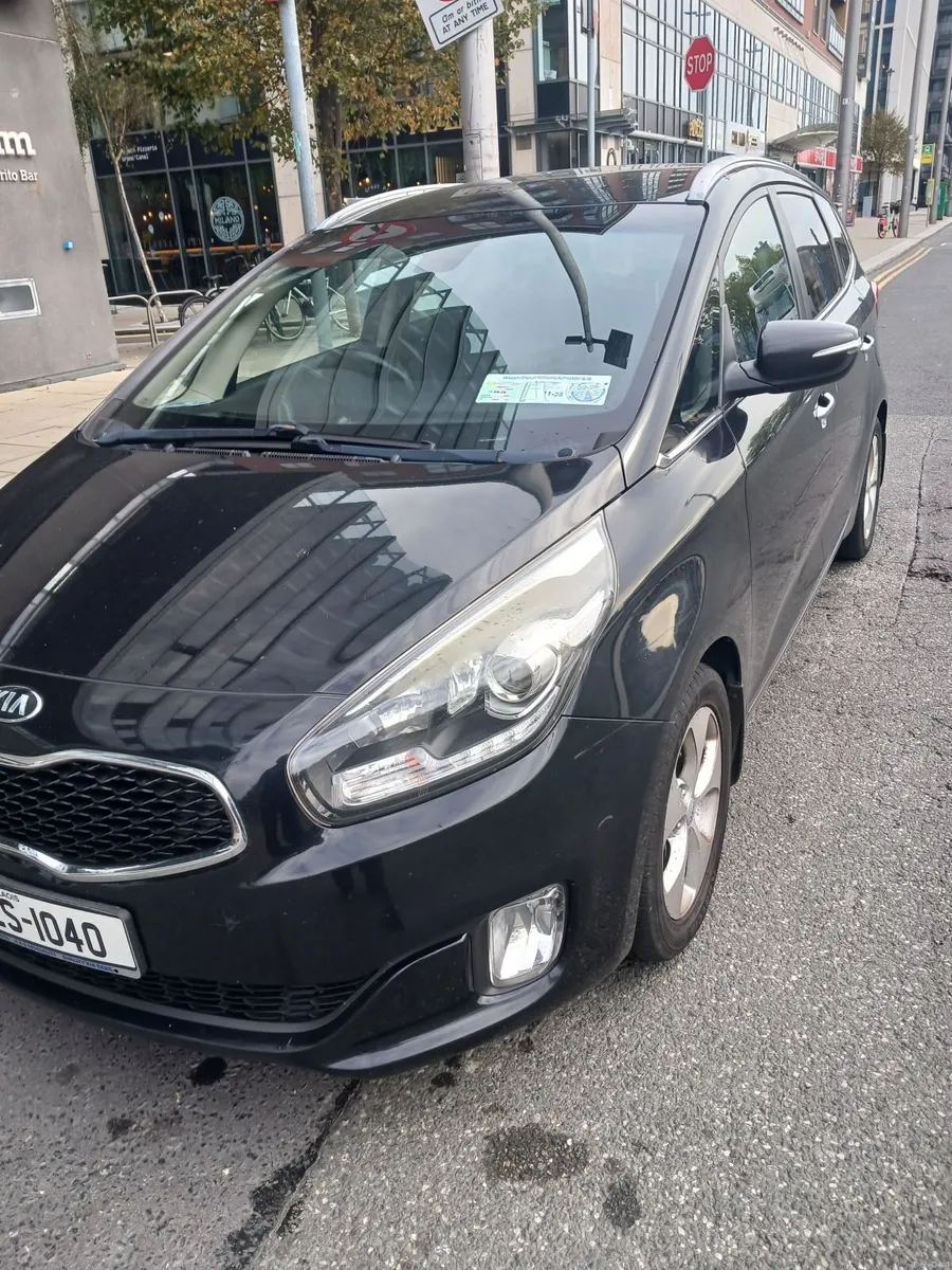 Kia Carens 2015 - Image 2