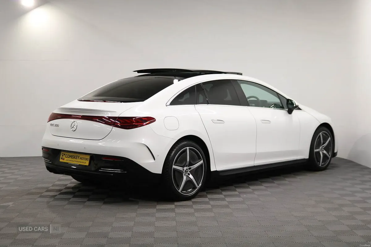 Mercedes-Benz EQE 300 AMG Line - Image 6
