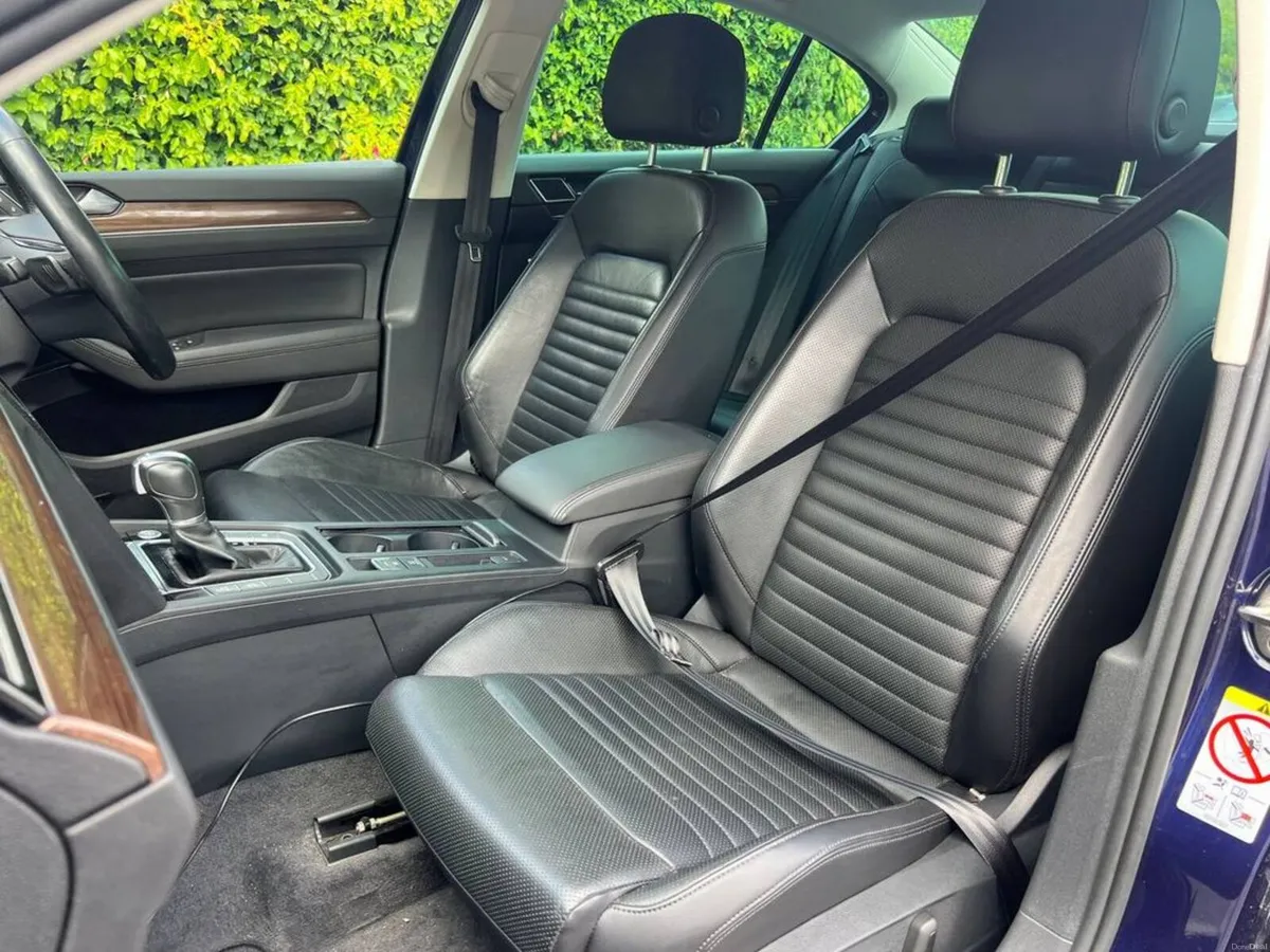 Volkswagen Passat HIGHLINE R-LINE PACK 2.0 TDI AUT - Image 6