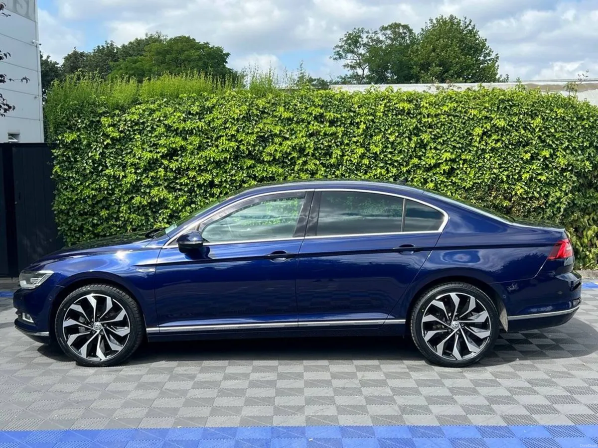 Volkswagen Passat HIGHLINE R-LINE PACK 2.0 TDI AUT - Image 3