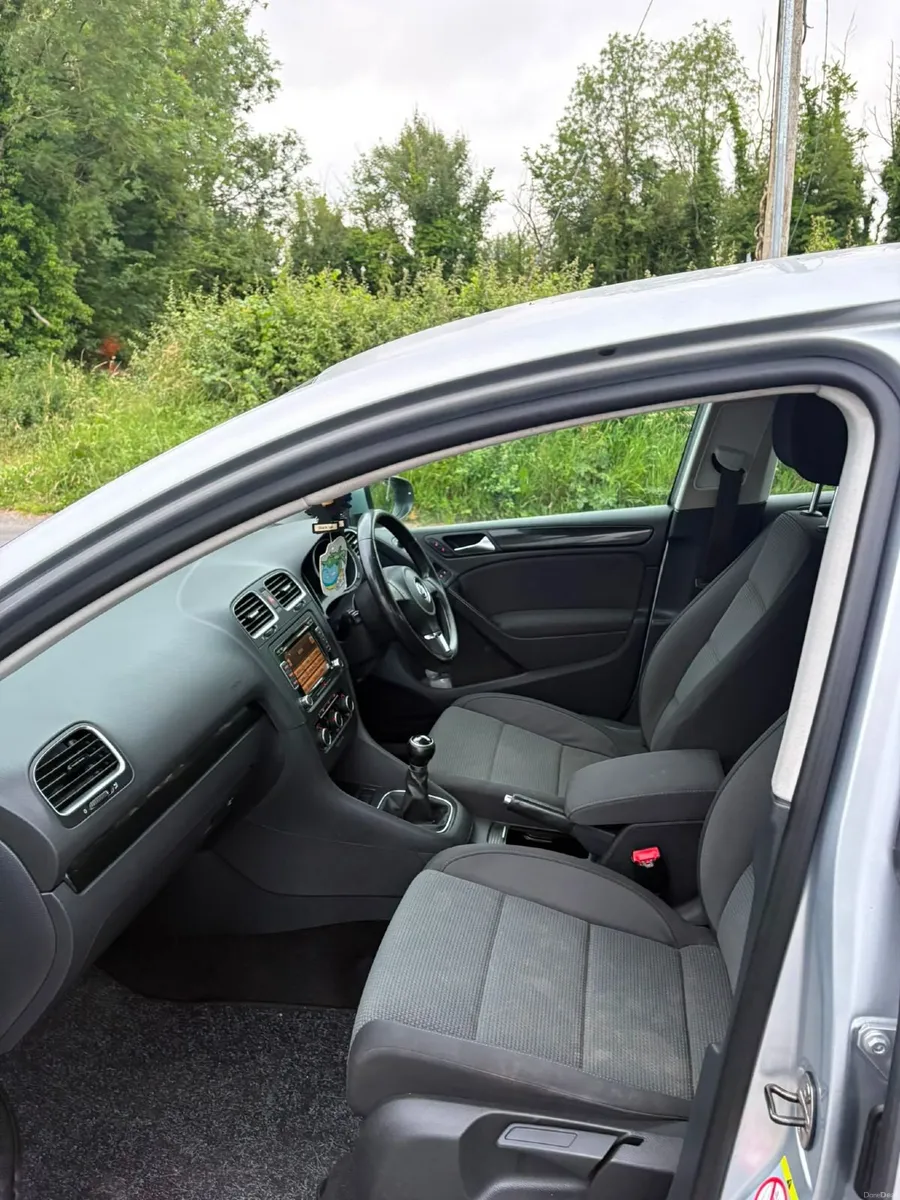 Volkswagen Golf 2012 - Image 3