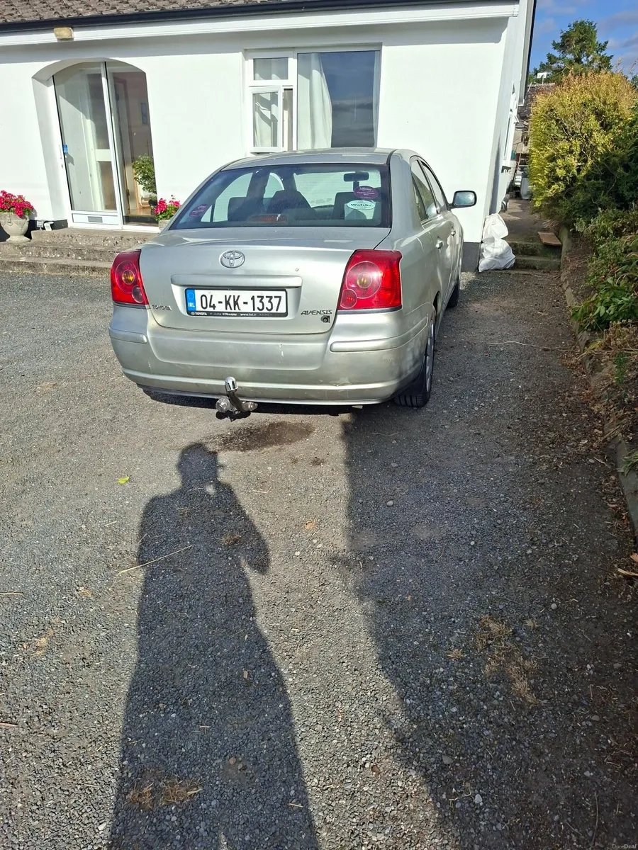 Toyota Avensis 2004 - Image 2