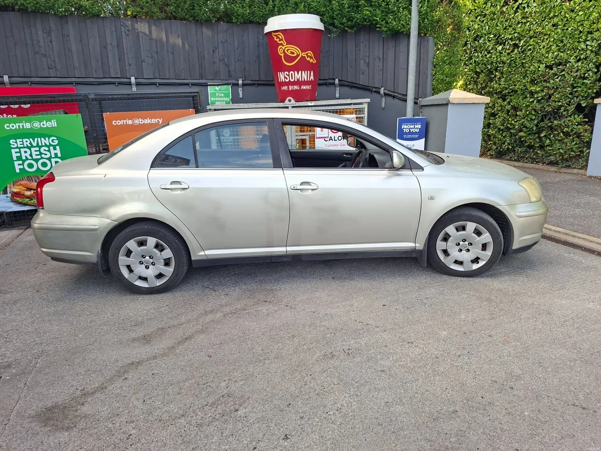 Toyota Avensis 2004 - Image 3
