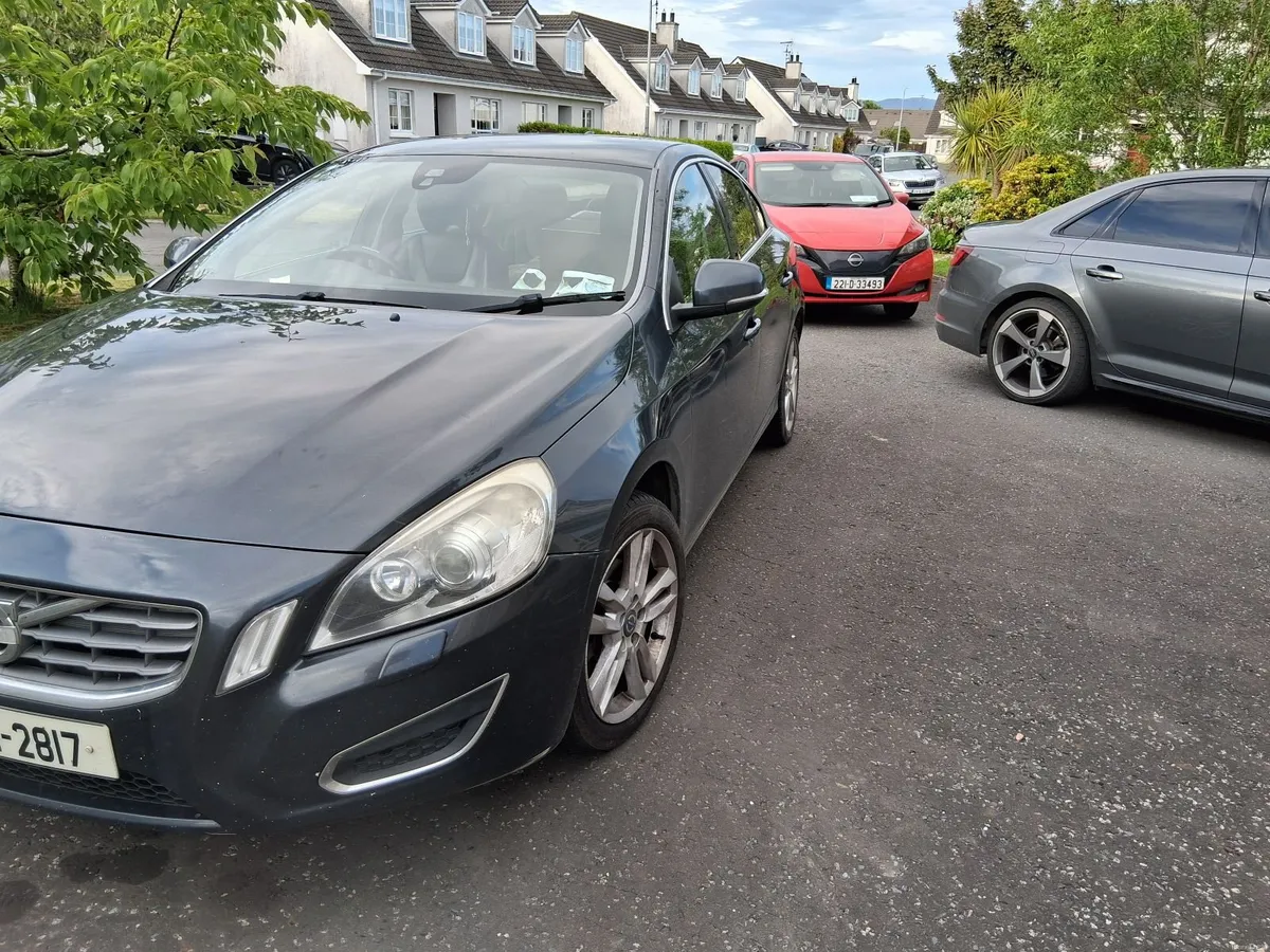 Volvo S60 2012 - Image 1