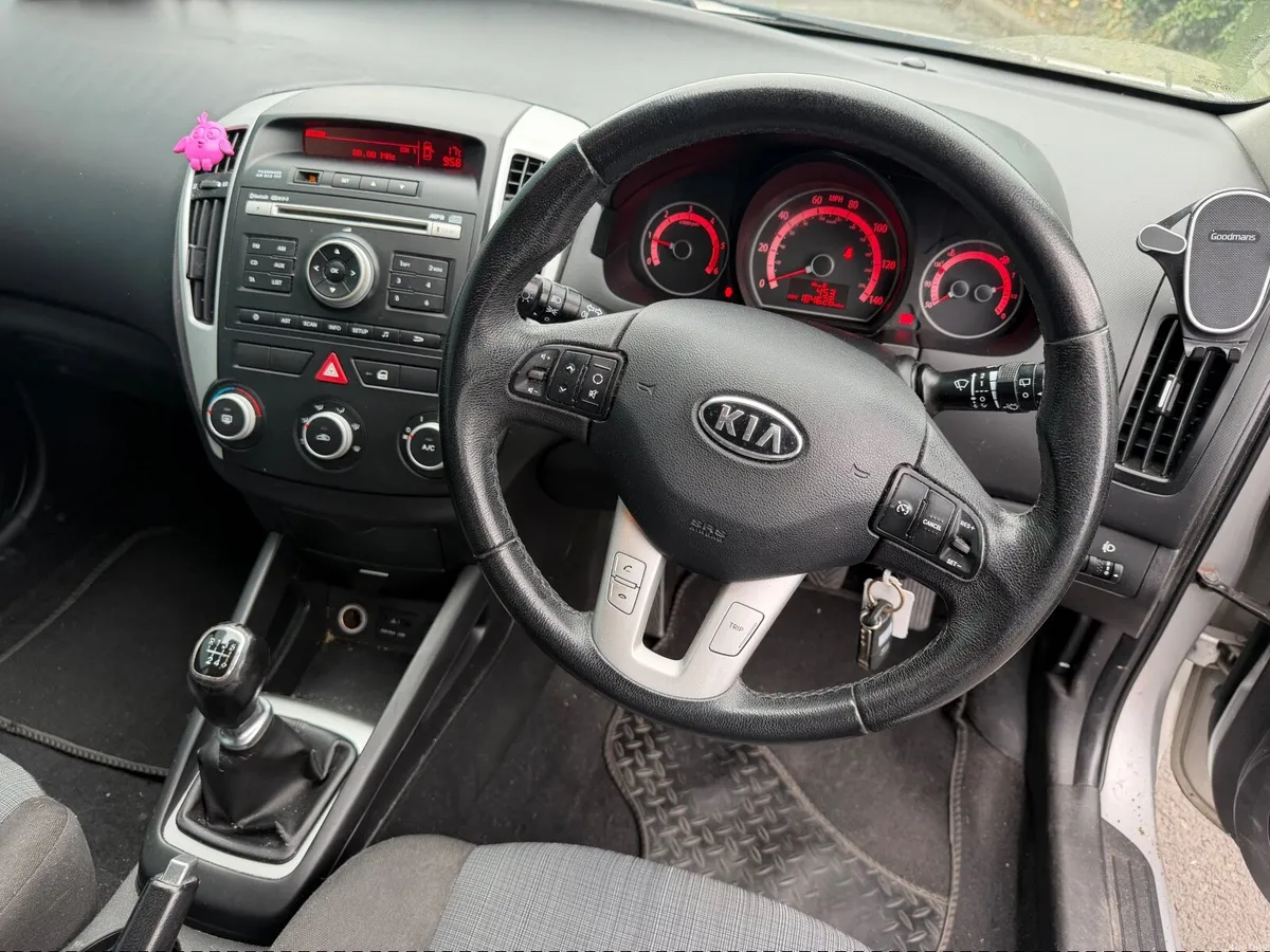Kia Ceed 2012 - Image 5