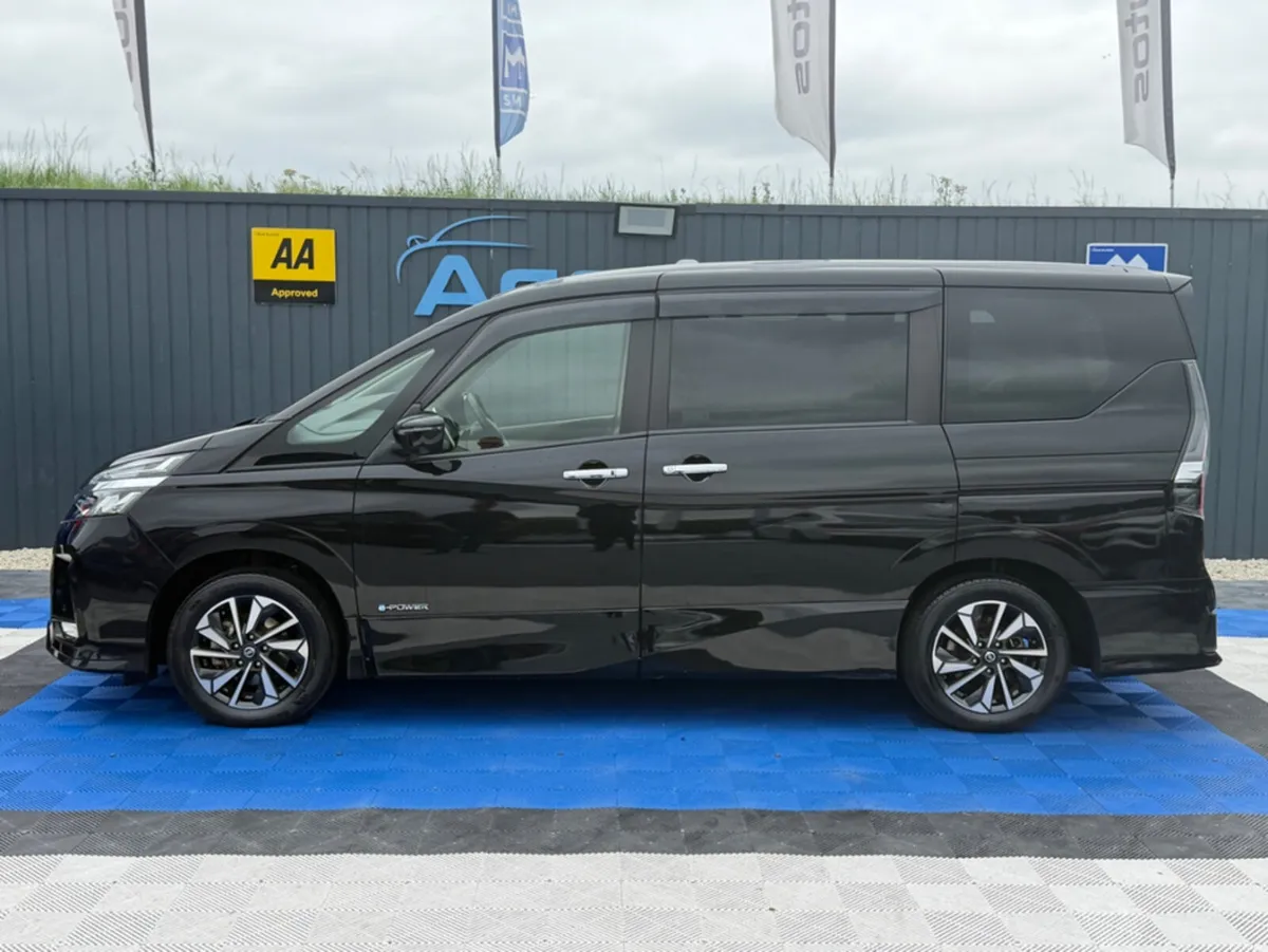 Nissan Serena 1.2 PETROL HYBRID - AUTO - 6 SEATS - - Image 4