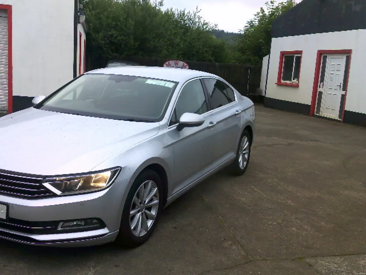 Volkswagen Passat 2016 - Image 3