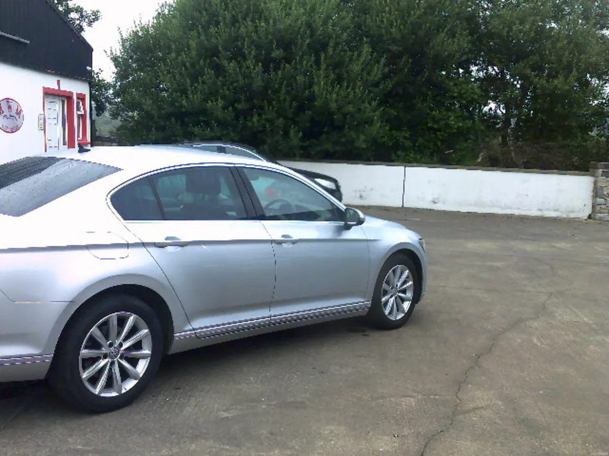 Volkswagen Passat 2016 - Image 4
