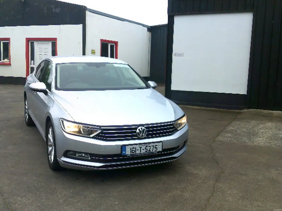 Volkswagen Passat 2016 - Image 2