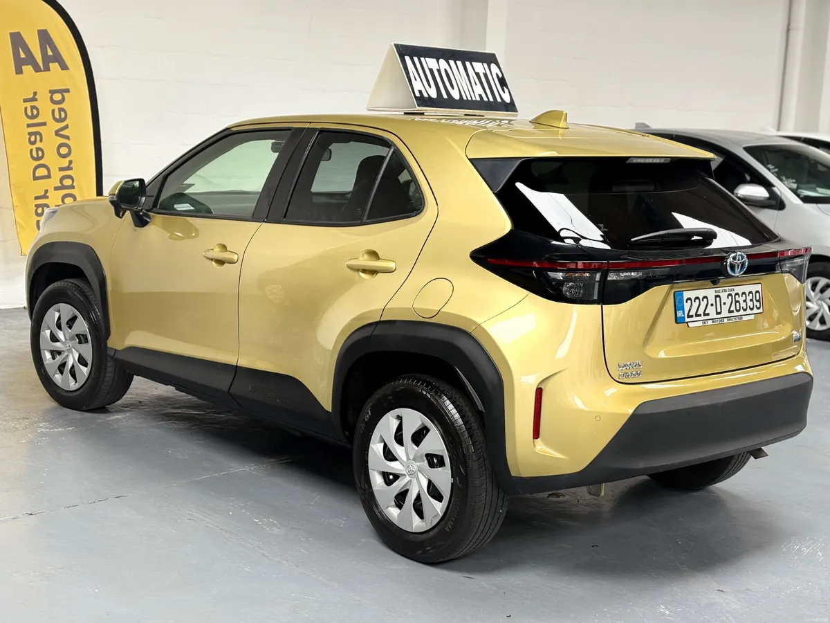 2022 Toyota Yaris Cross 1.5 Hybrid Auto,40K Miles - Image 5