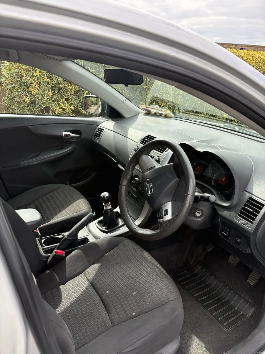 2013 Toyota Corolla 1.4D4D - Image 4