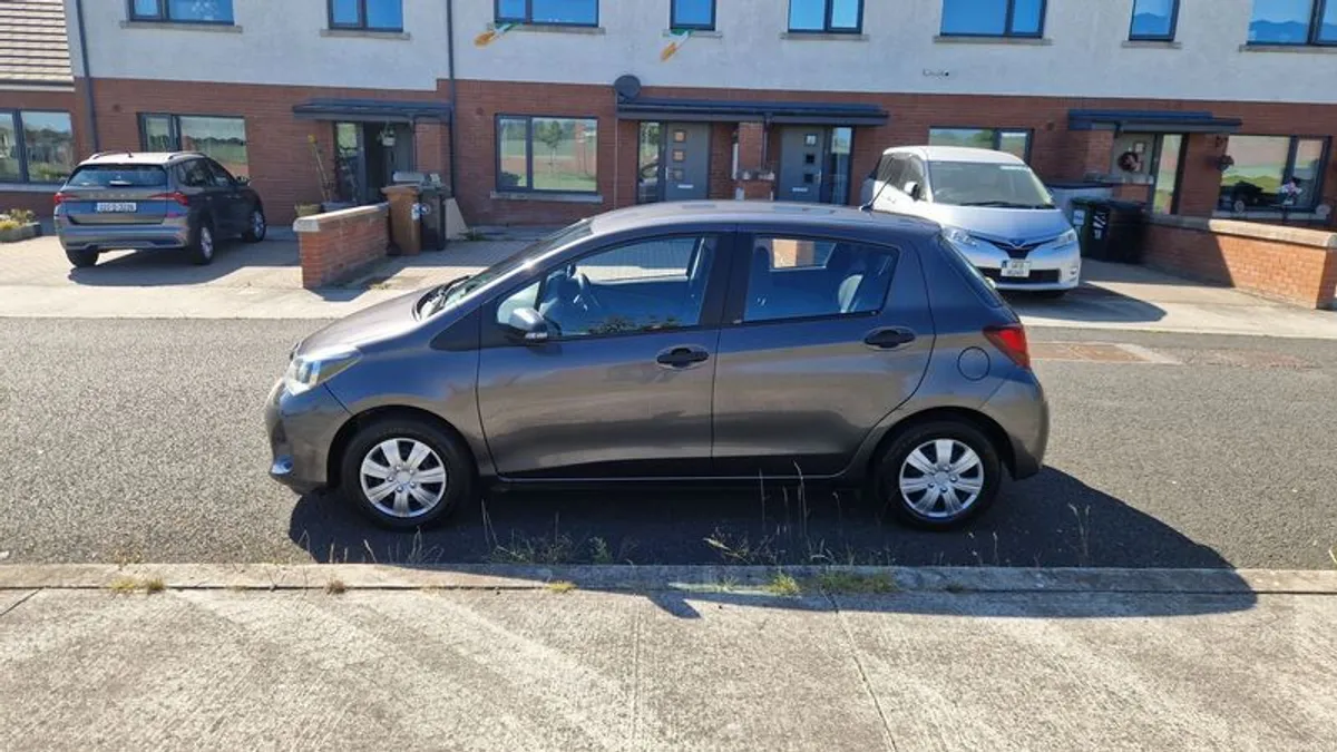2015 Toyota Yaris 1ltr petrol tax and new nct - Image 4