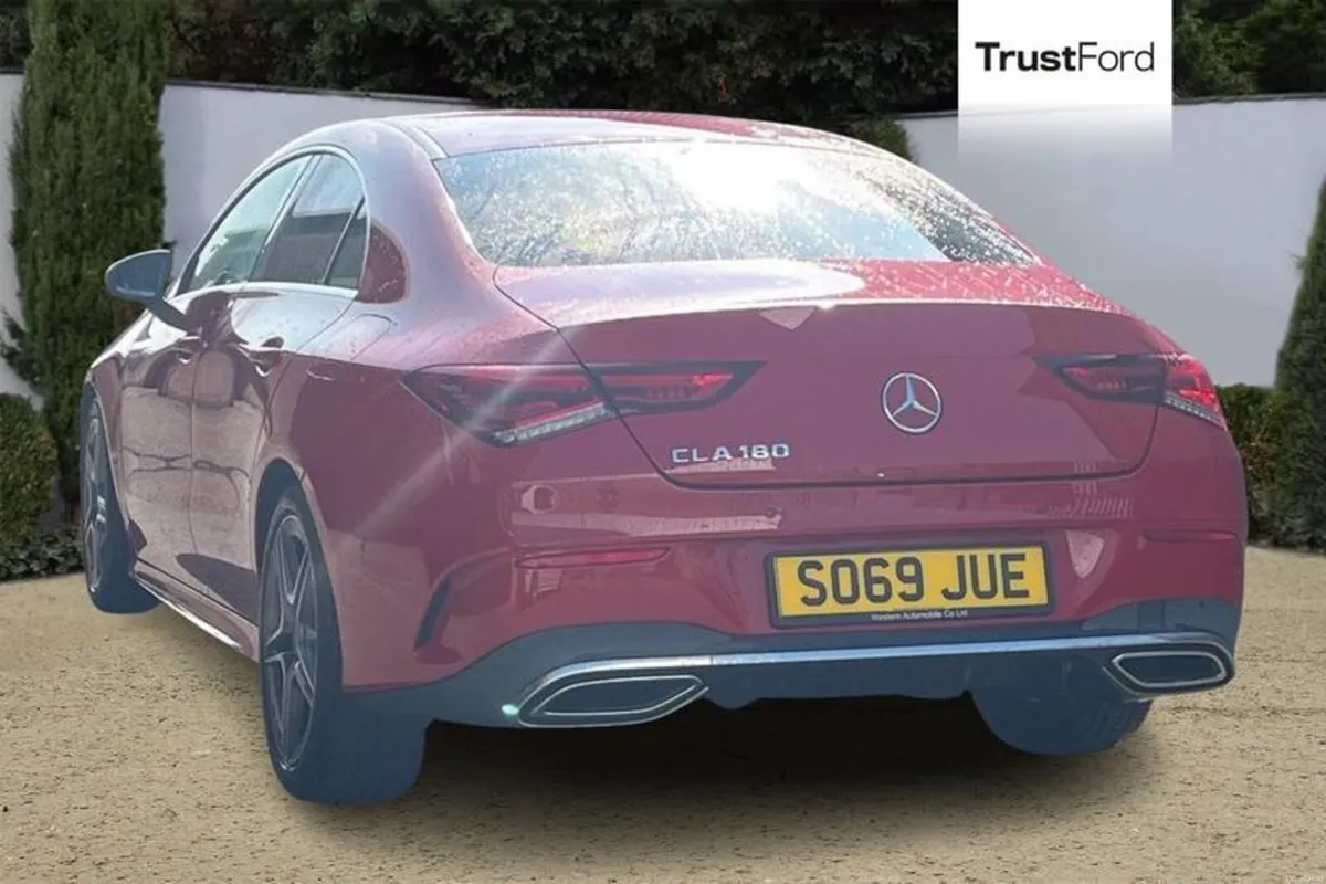 Mercedes-Benz CLA AMG Line - Image 2