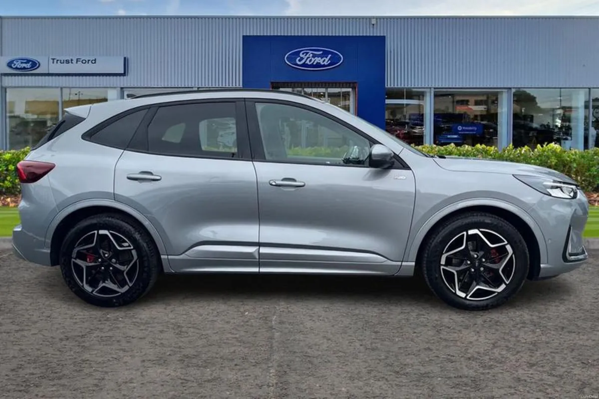 Ford Kuga ST-Line X - Image 3