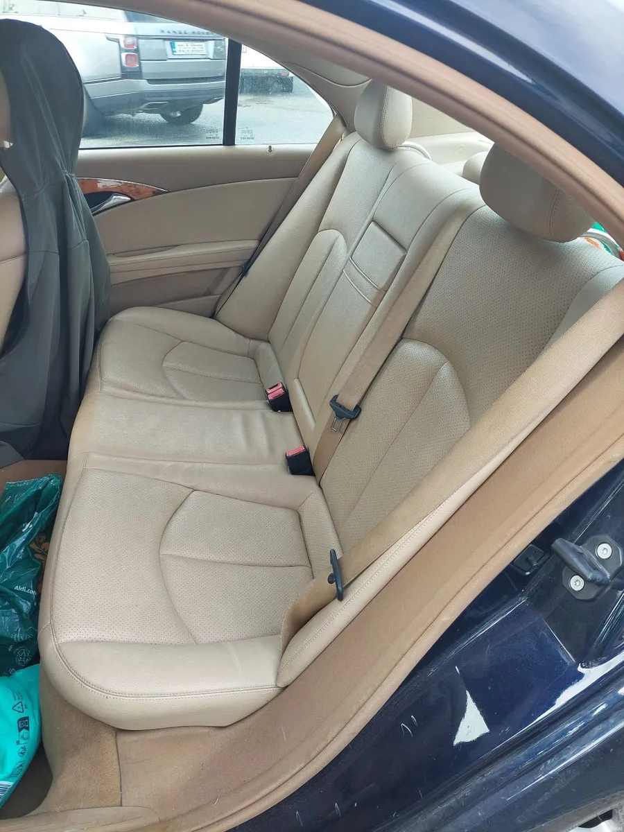 Mercedes-Benz E-Class 2007 - Image 3