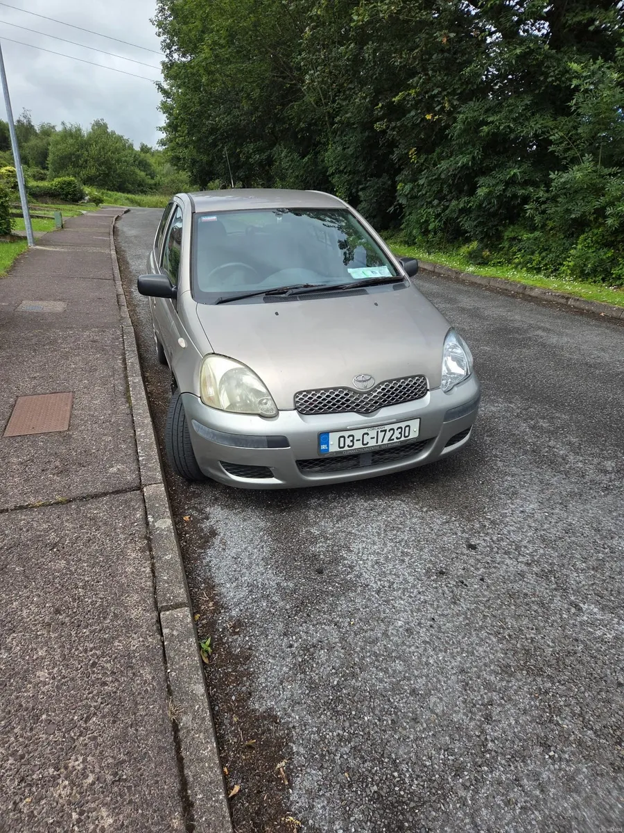 Toyota Yaris 2003 - Image 3