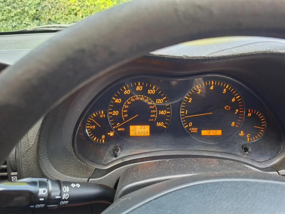 Toyota Avensis 2004 - Image 4