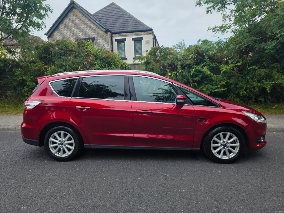 Ford S-Max 2.0TD 150PS 6SPD FWD 4DR - Image 2