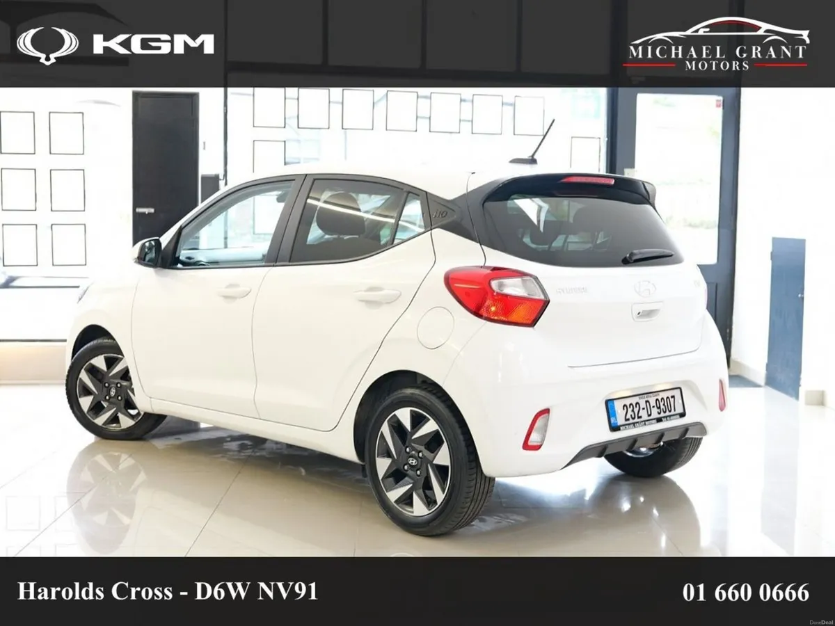 Hyundai i10 DELUXE PLUS 1.0 PETROL ONLY 45KM 1 OWN - Image 5